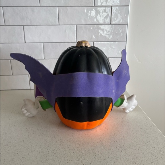 Halloween Dracula Pumpkin Jack O'Lantern Foam 1998 Paper Magic Group - Picture 3 of 6
